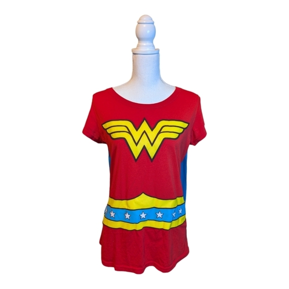 DC Comics Wonder Woman Super Hero T Shirt Cape Halloween Costume - Picture 1 of 13
